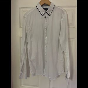 Banana Republic Large long sleeve button down shirt. Excellent Condition.